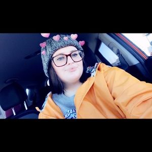 Meet your Posher, Bailey